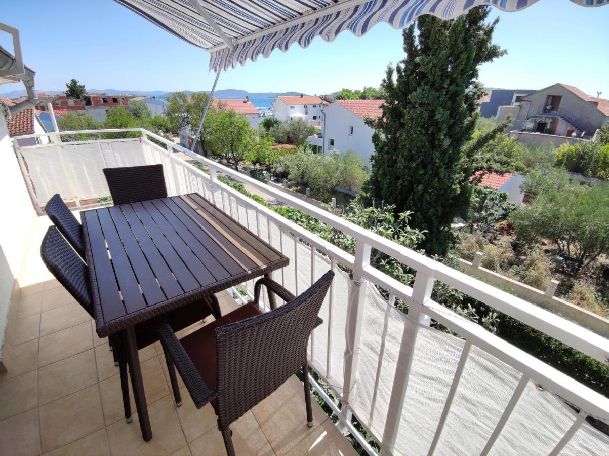 Apartments Vodice Srima Экстерьер фото